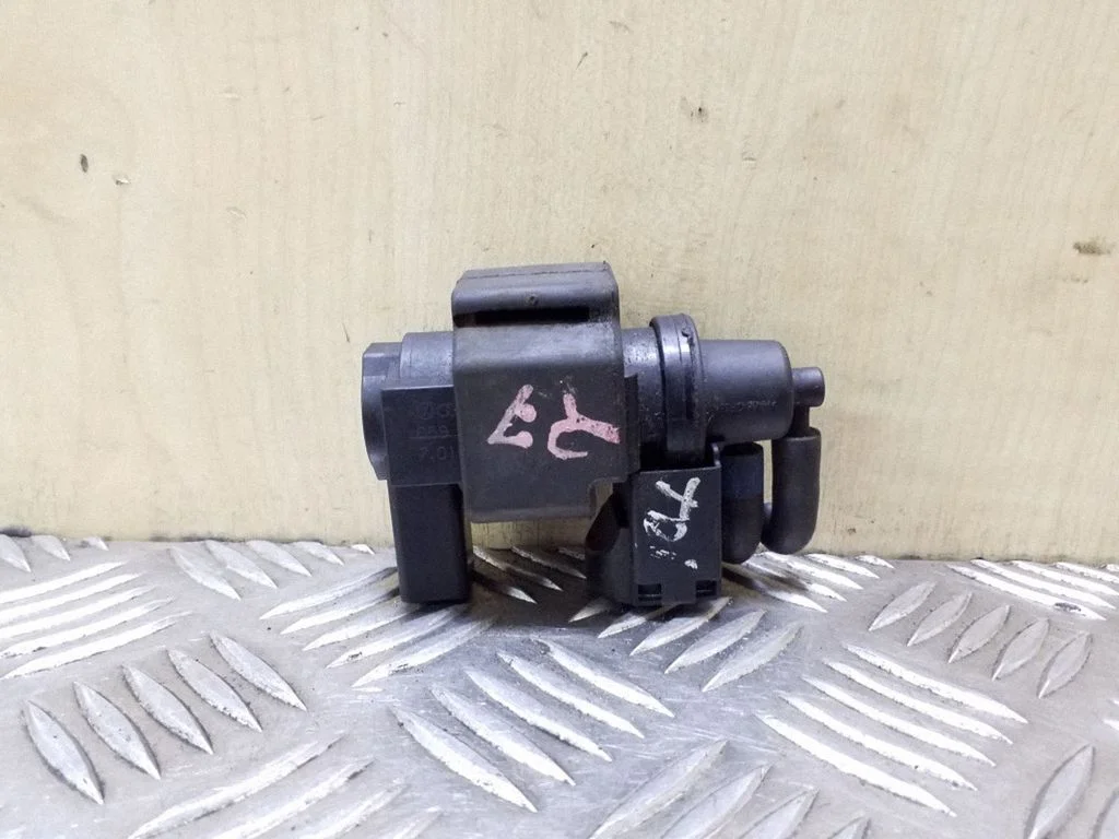 Turbo solenoid valve 059906628B