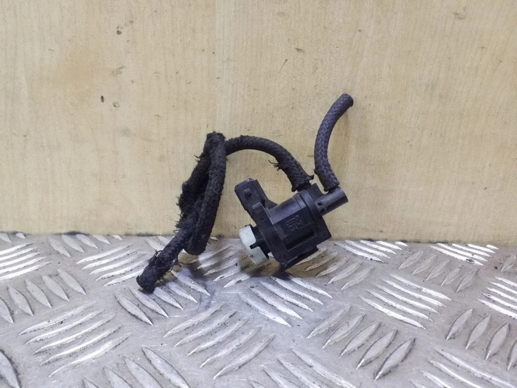 Turbo solenoid valve 1J0906283A