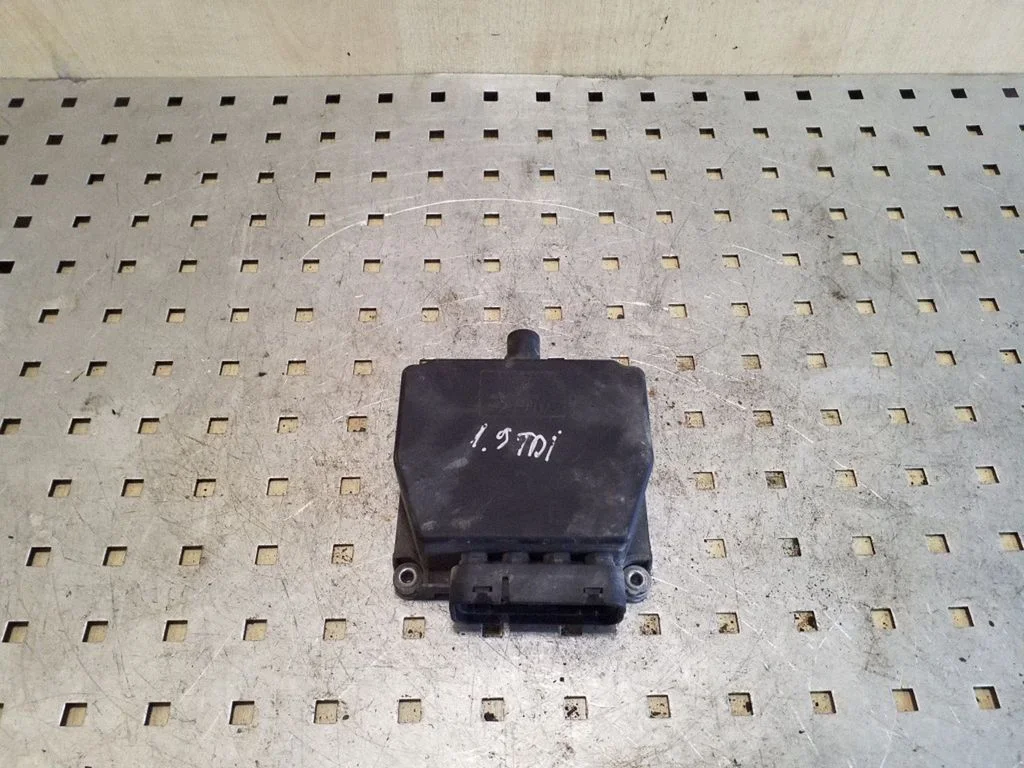 Zawór elektromagnetyczny turbo 6Q0906625
