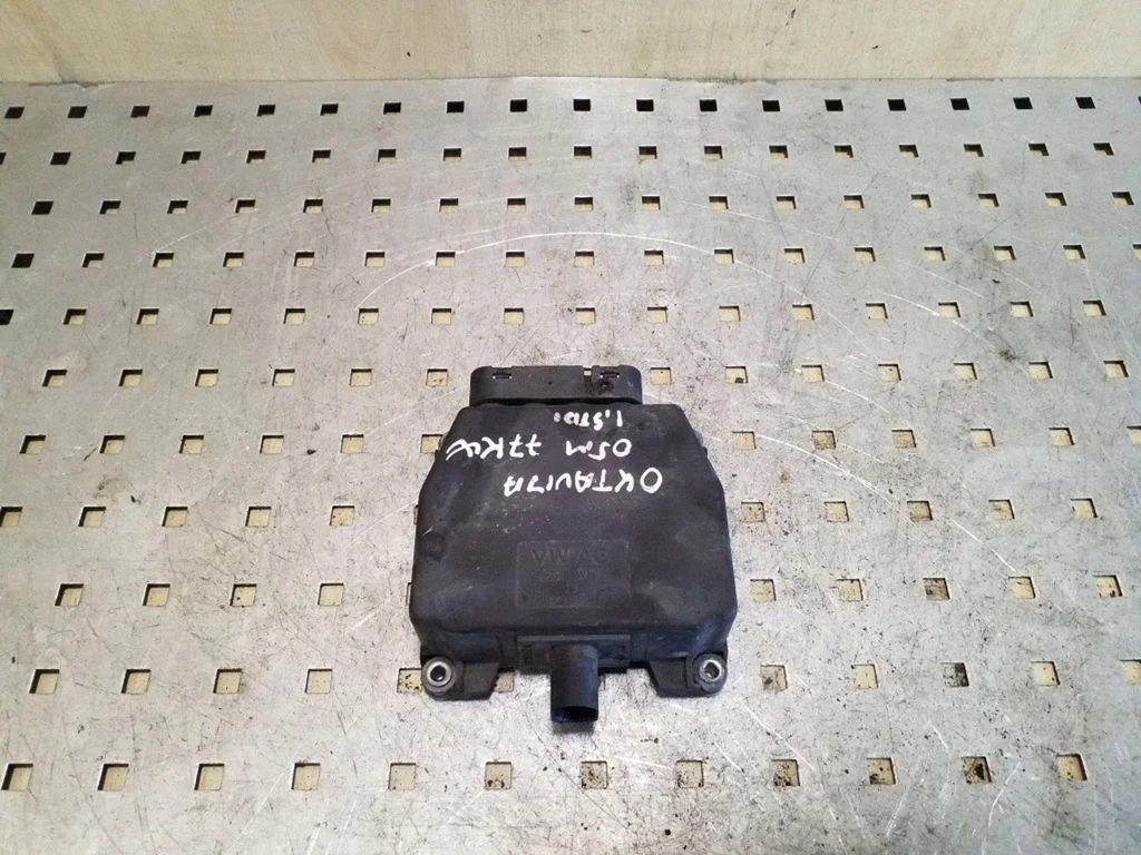 Zawór elektromagnetyczny turbo 6Q0906625