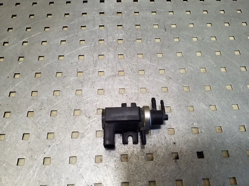 Turbo solenoid valve 1J0906627