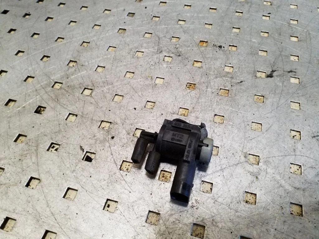 Turbo solenoid valve 1J0906283C