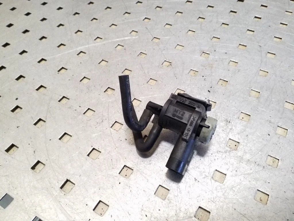 Zawór elektromagnetyczny turbo 1K0906283A