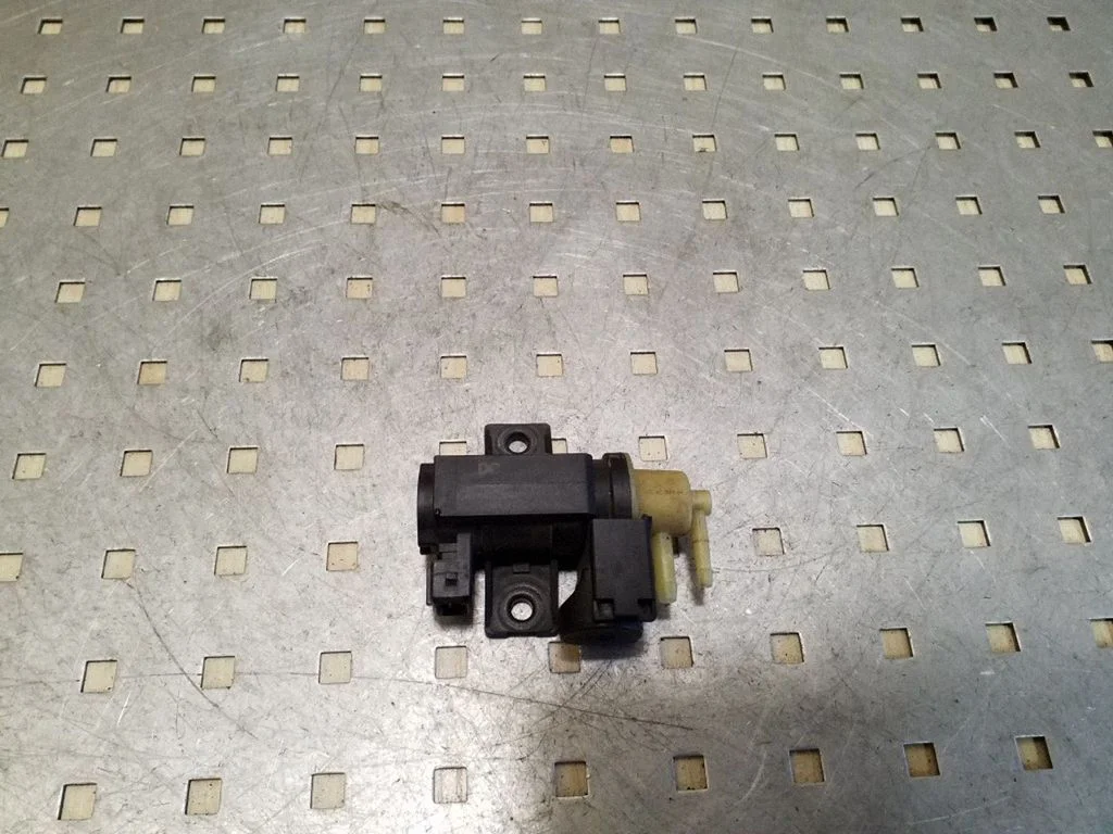 Turbo solenoid valve 8200790180