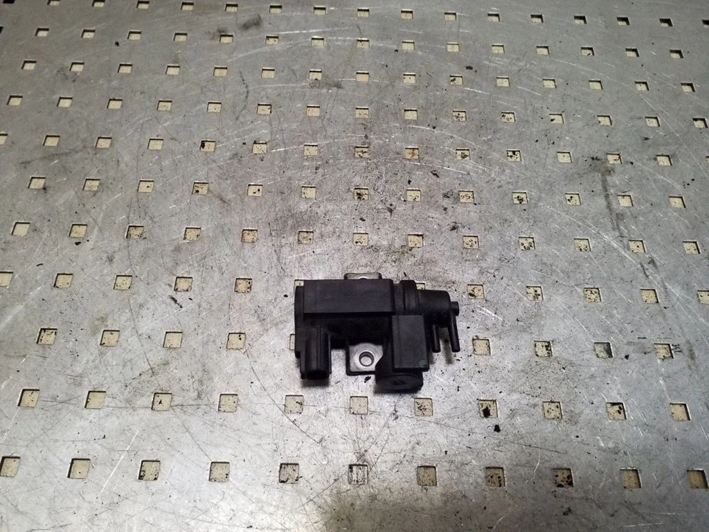 Turbo solenoid valve 258190R011