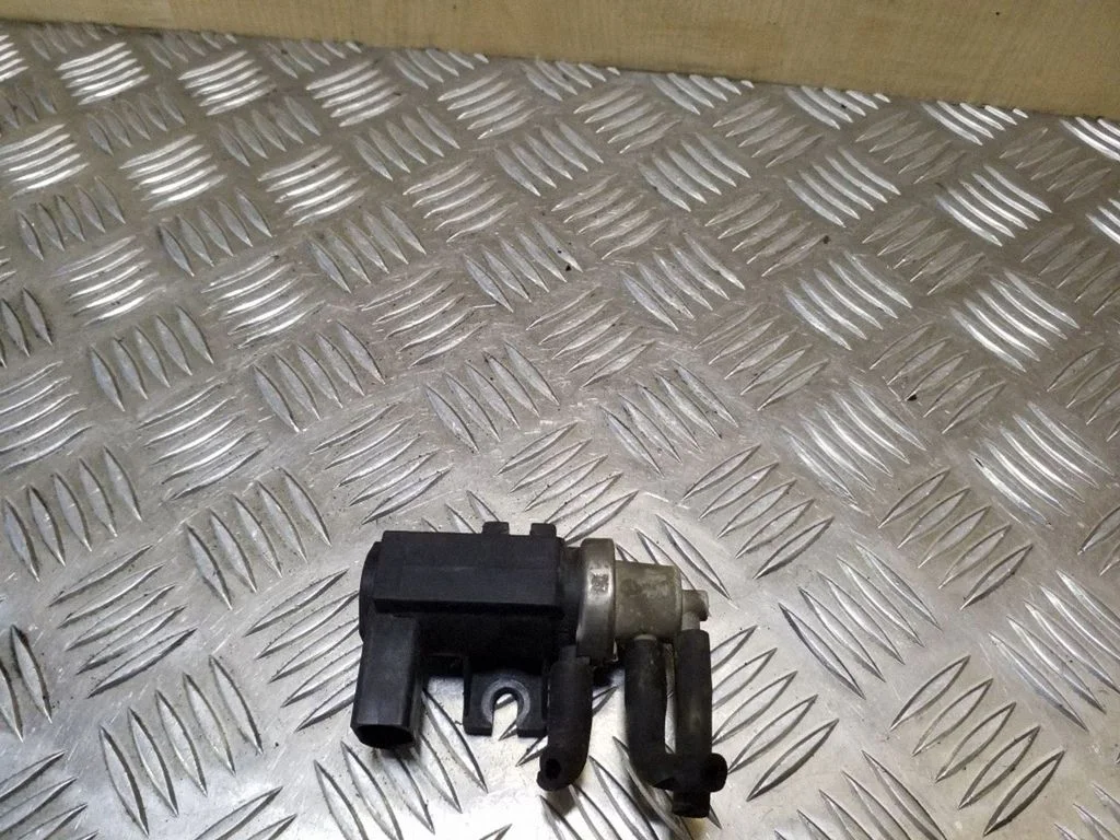 Solenoidklapp 1J0906627B