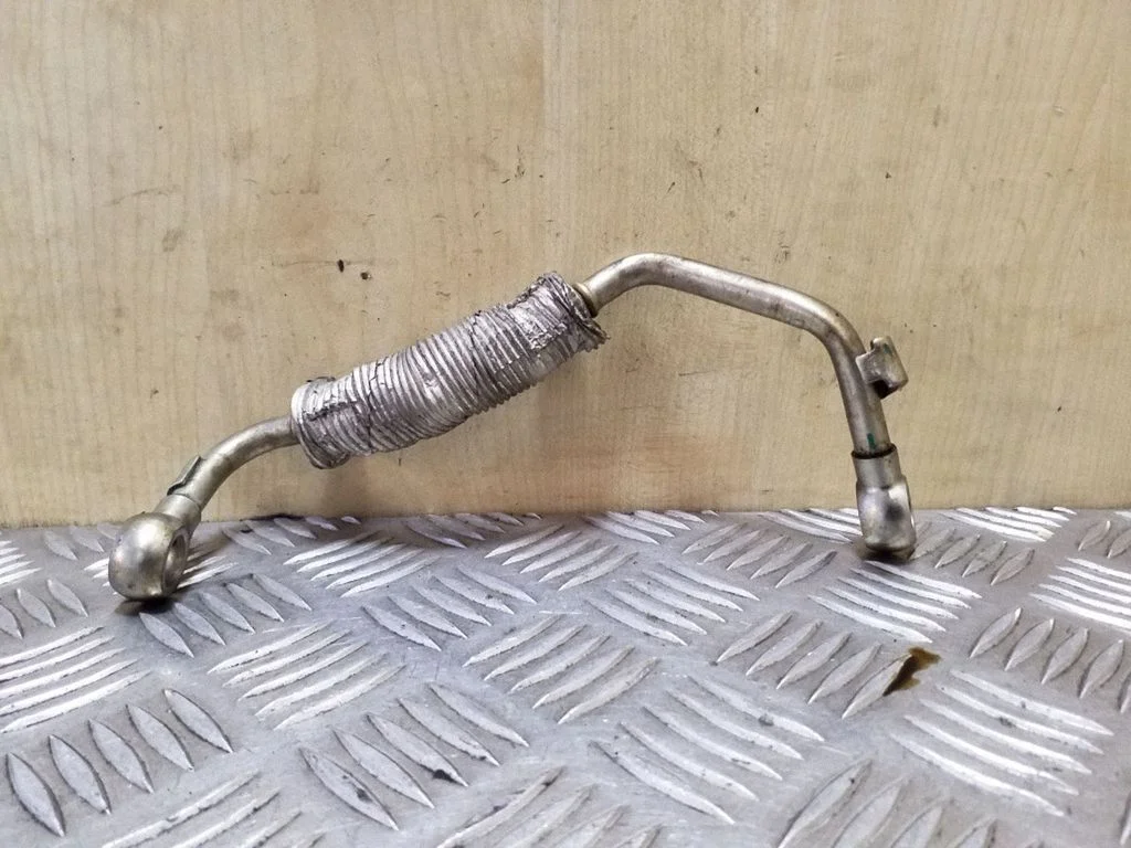 Coolant pipe/hose