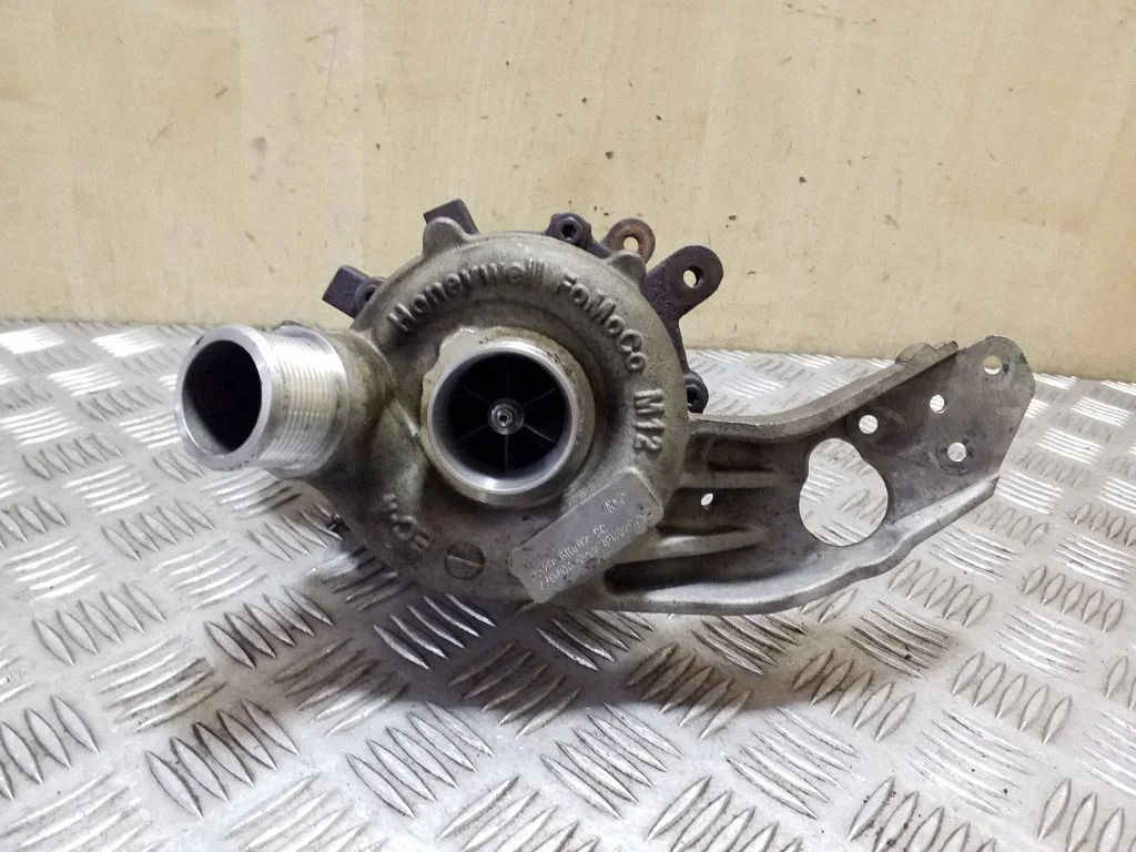 Turbocharger AX2Q6K682CC