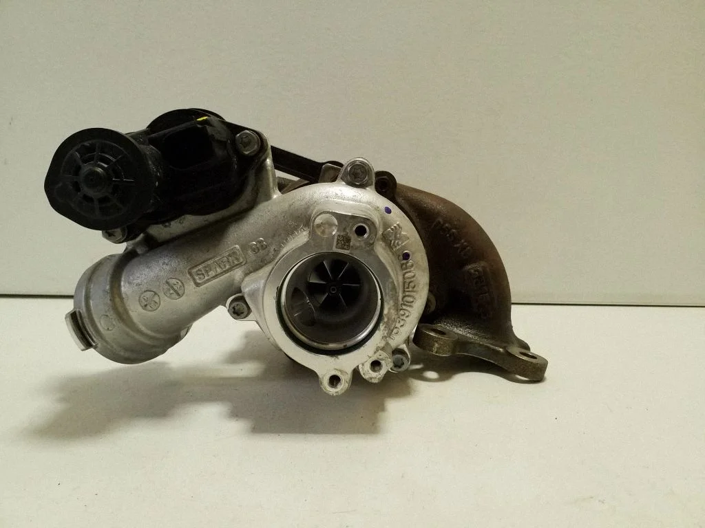 Turbocharger 05C145704