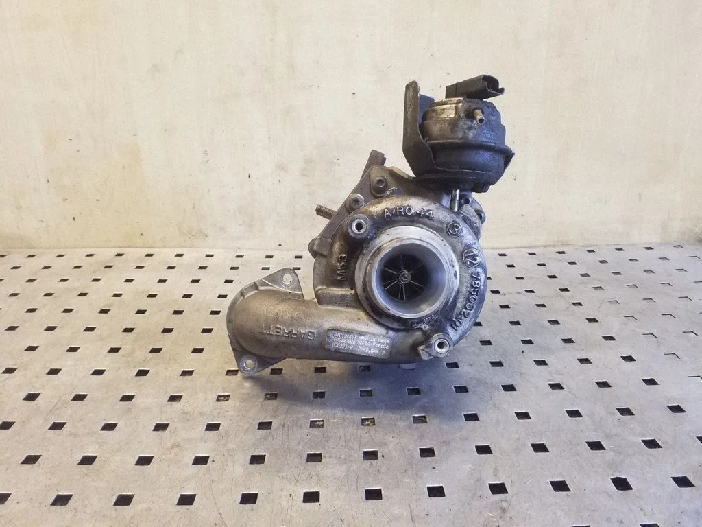 Turbosprężarka 9686120680