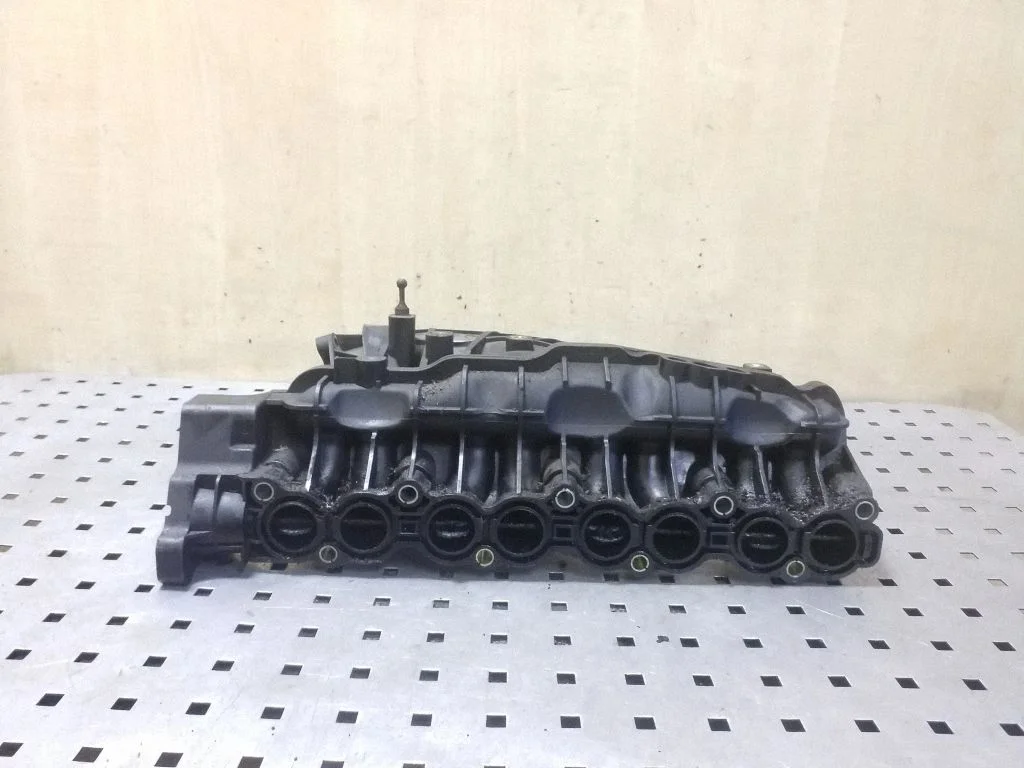 Sisselaskekollektor 283102F310