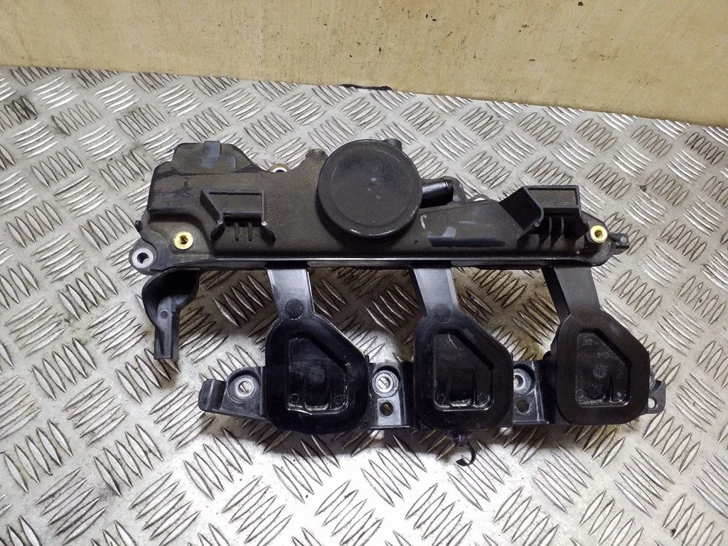 Intake manifold – Renault Trafic II (X83) (2001-2014)