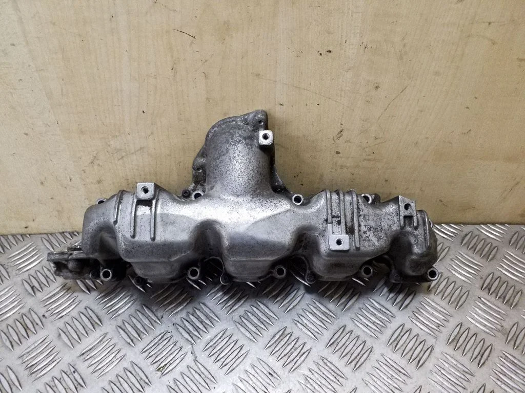 Intake manifold 03L129711E