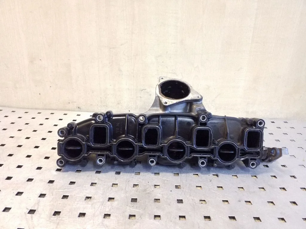 Intake manifold 03L129711