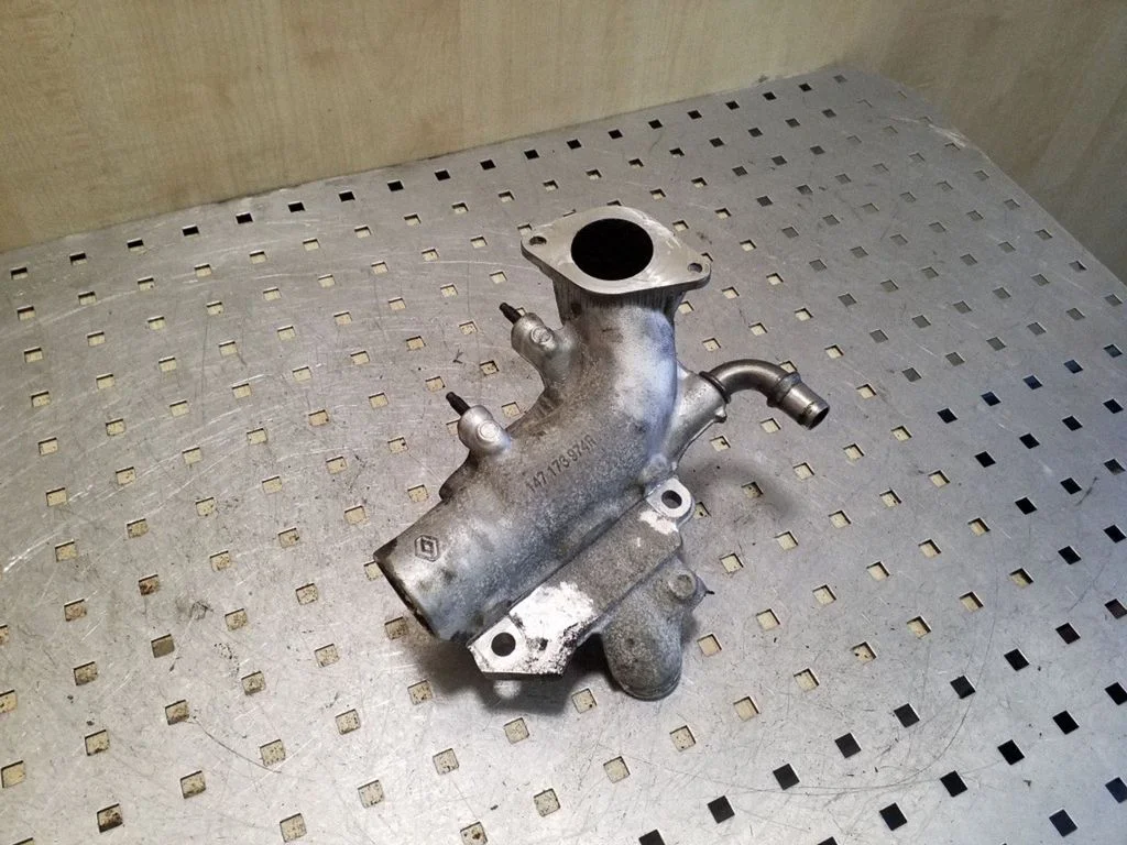 Intake manifold 147173974R