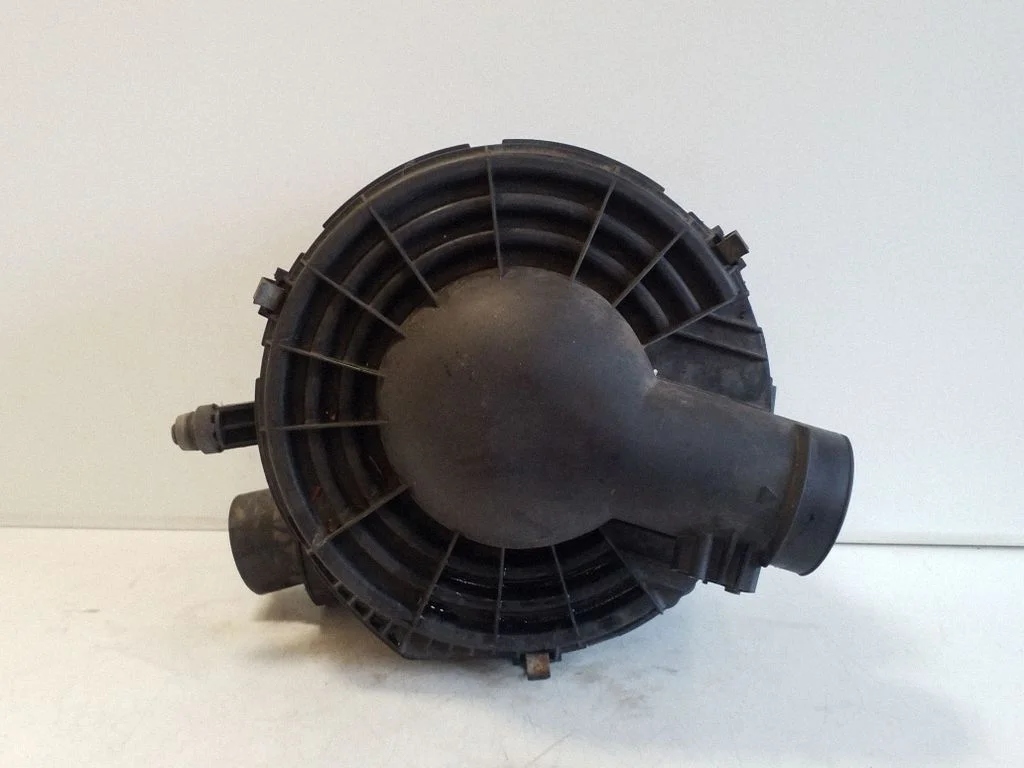 Air filter box