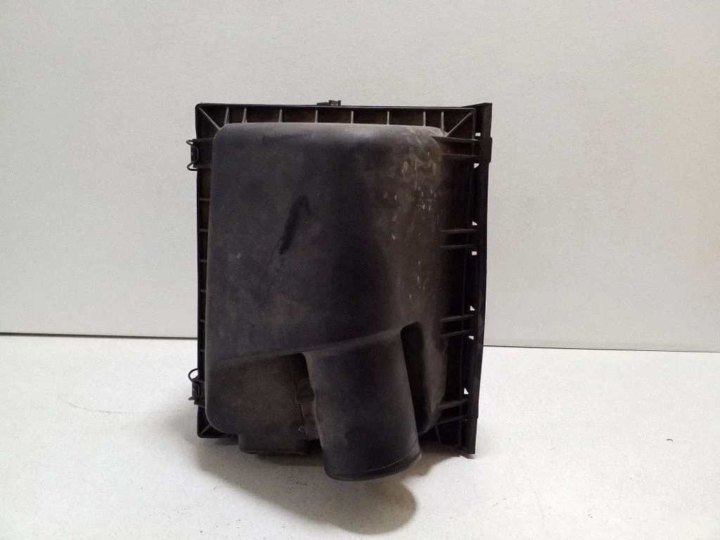 Air filter box 04880267AB