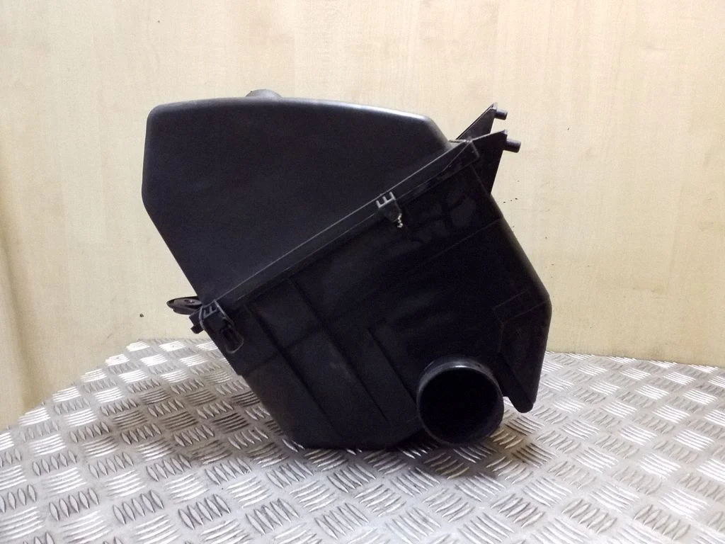 Õhufiltri korpus 078133837AD