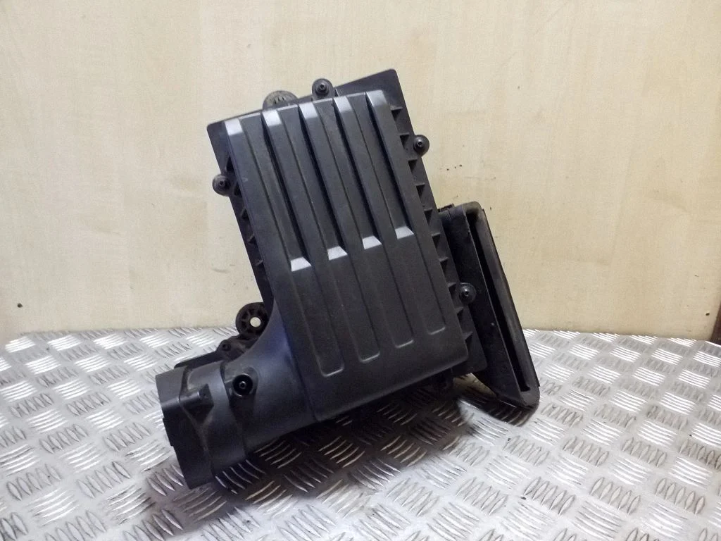 Air filter box 5Q0129601AC