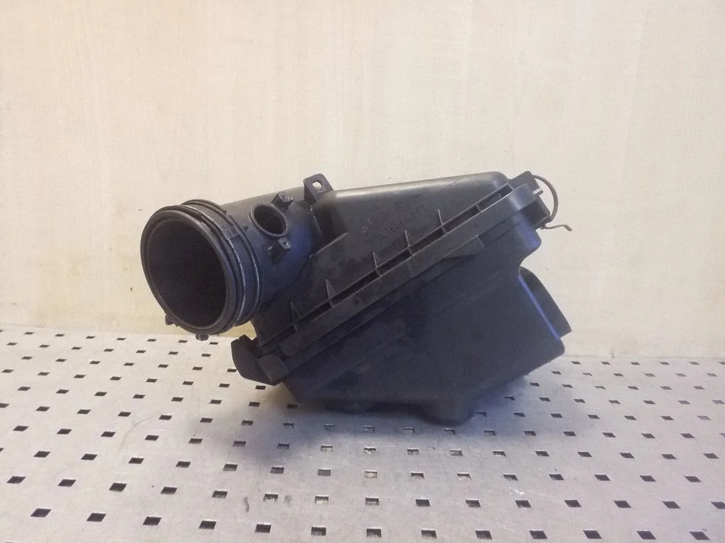 Obudowa filtra powietrza 1500A271