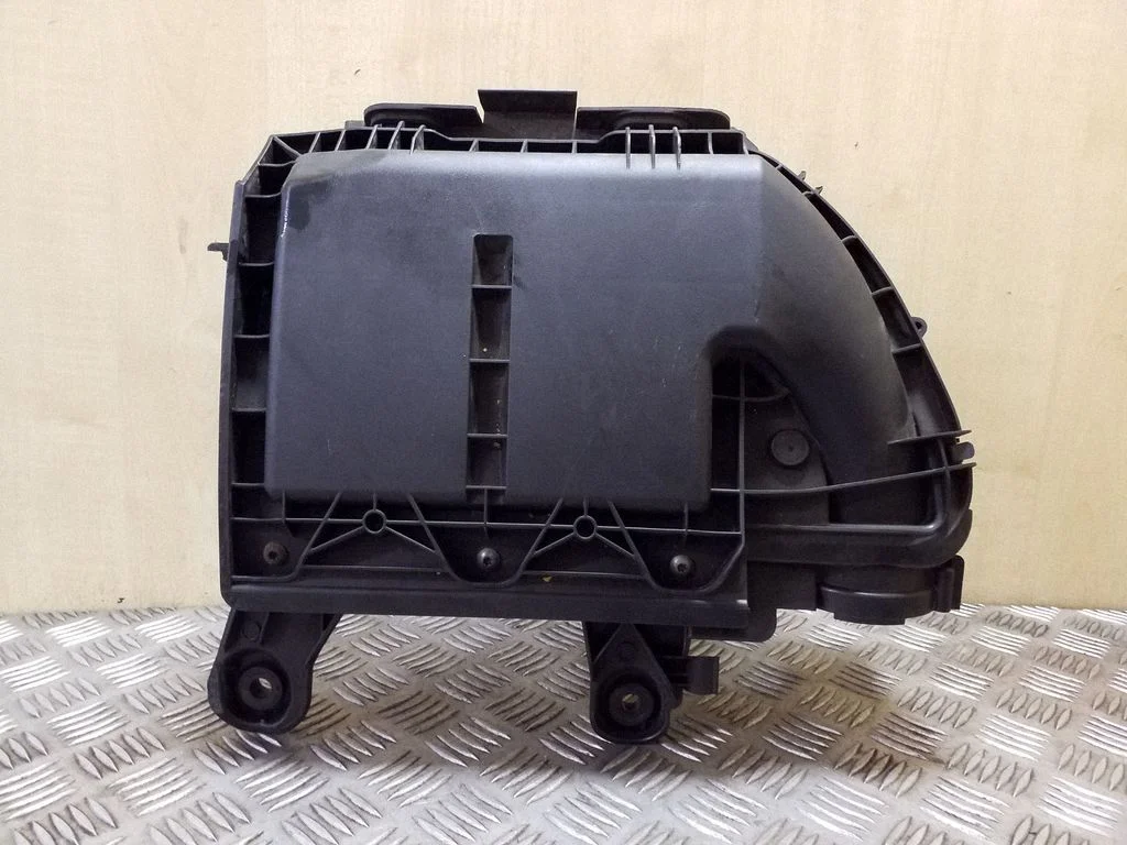 Air filter box 9673061080