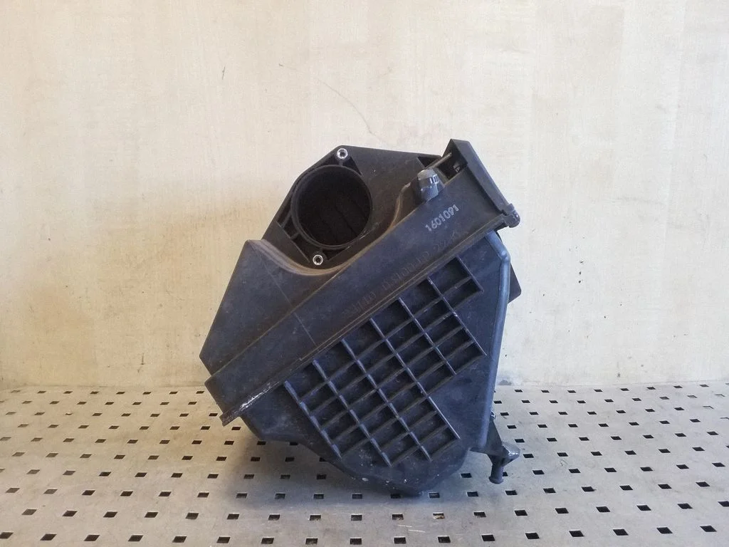 Air filter box 28110D3100