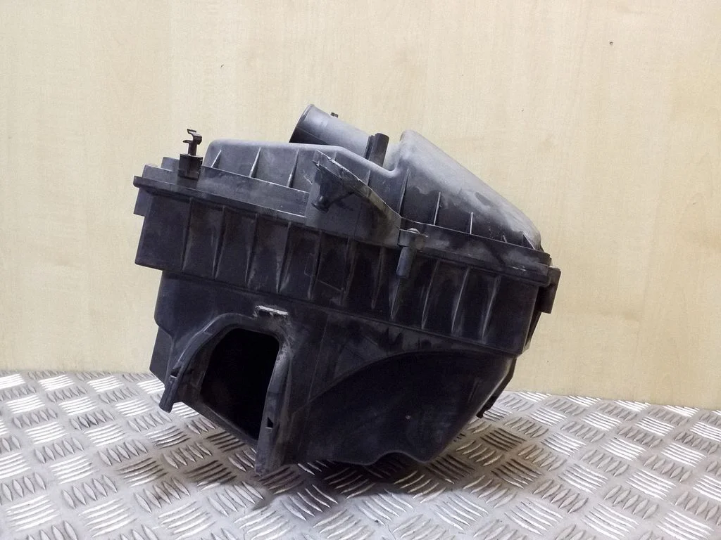 Obudowa filtra powietrza BG919B659AA