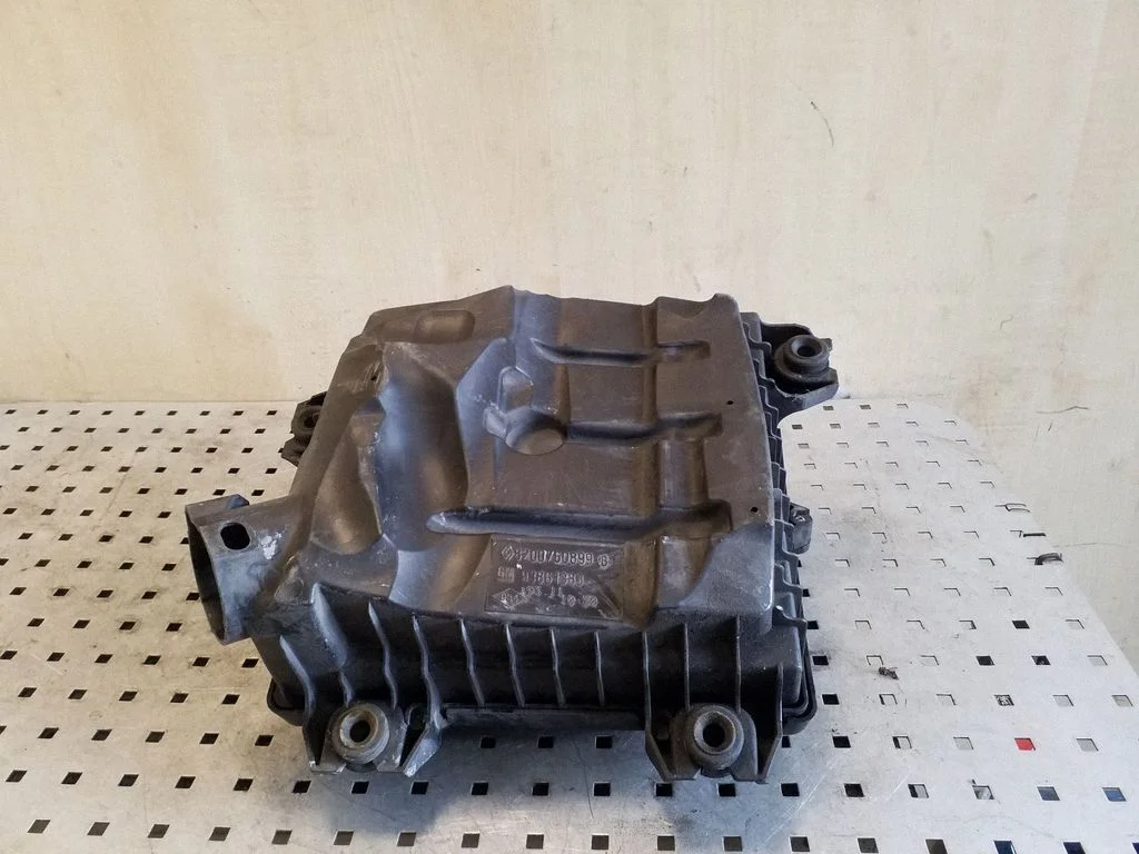 Air filter box 8200760899B