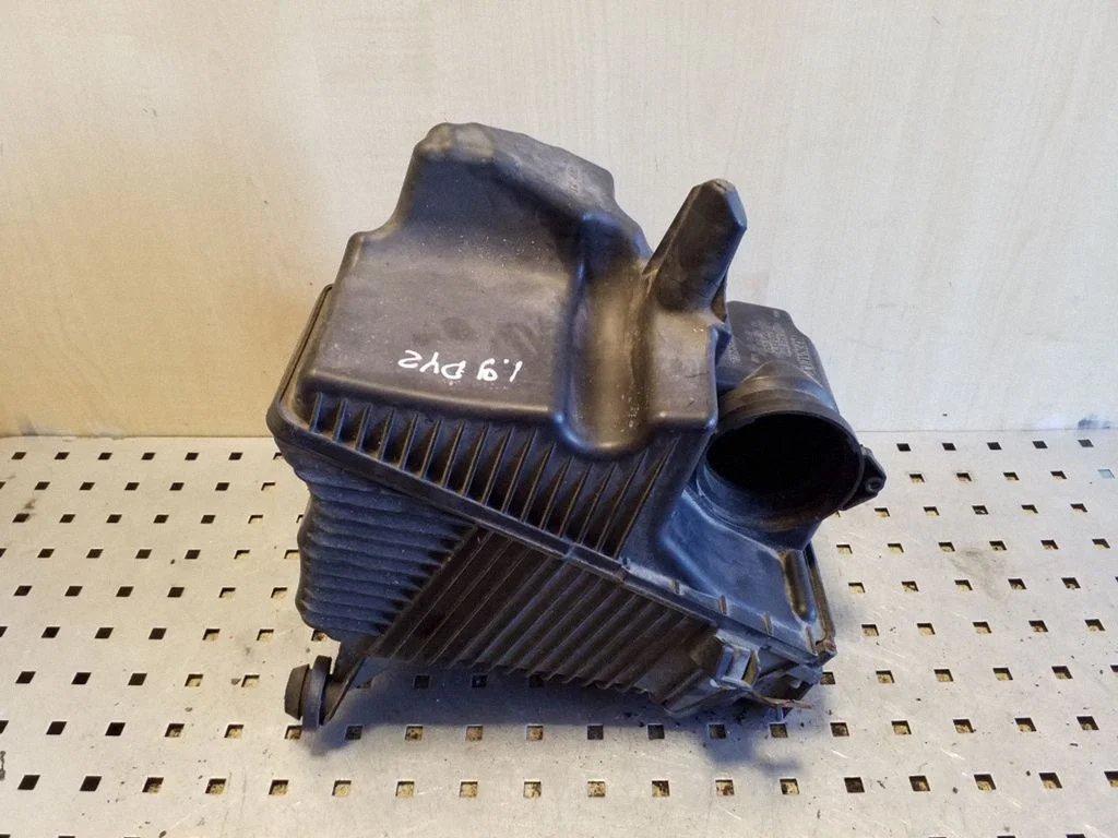 Air filter box 8200545280