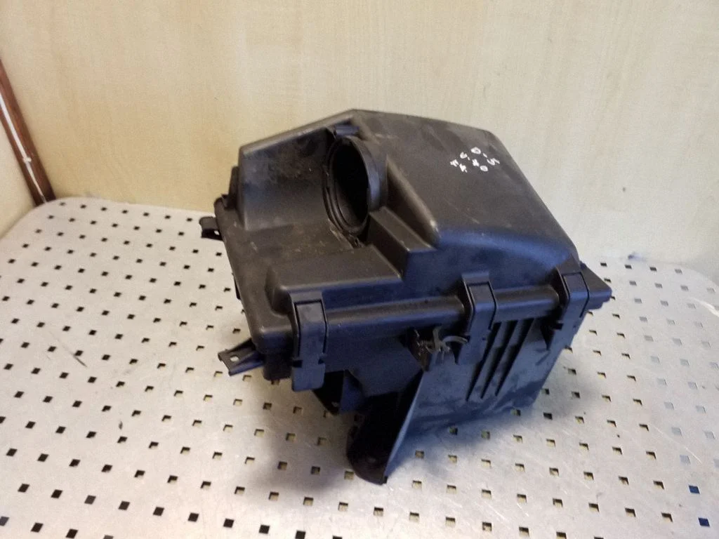 Air filter box 8626061