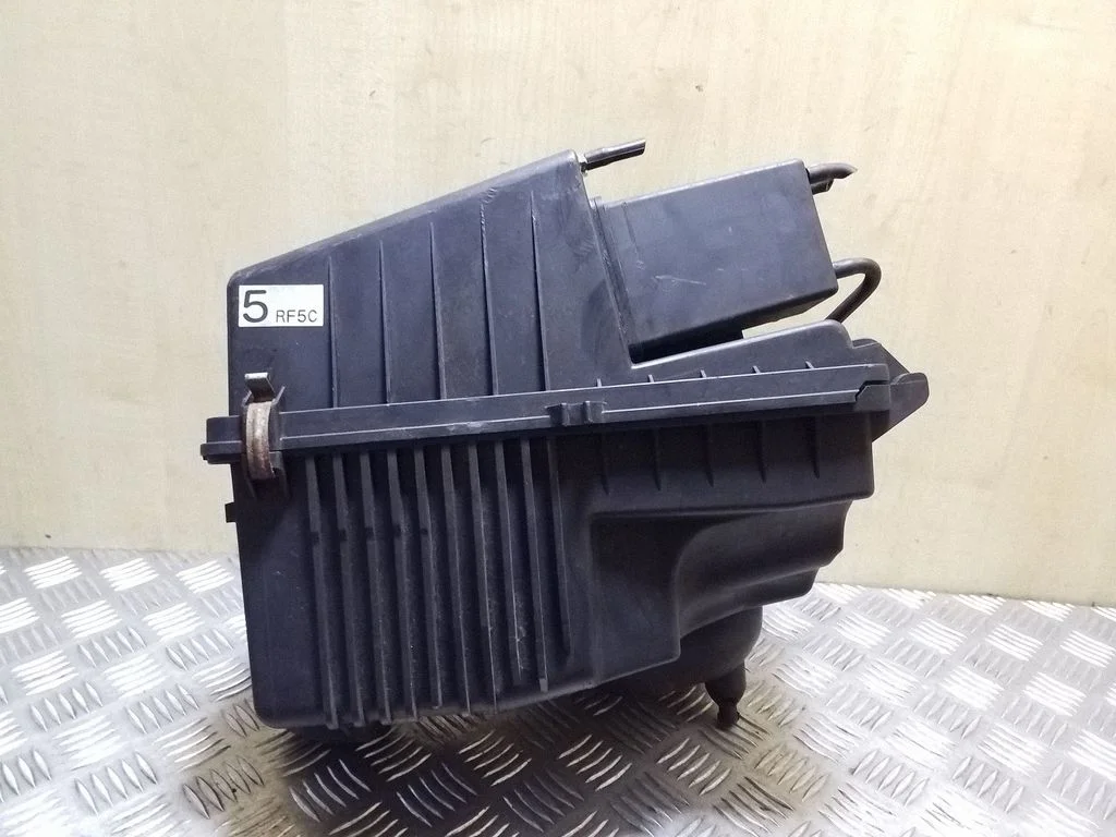 Air filter box