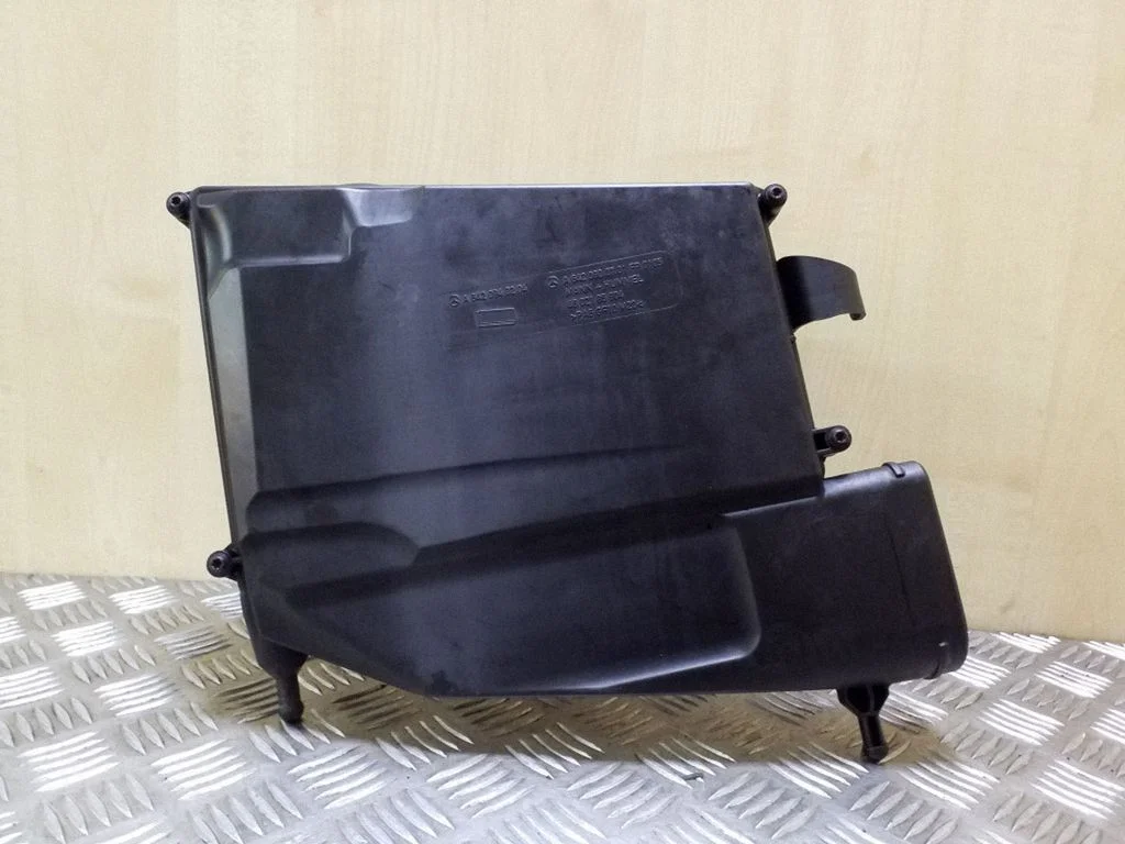 Õhufiltri korpus A6420900701