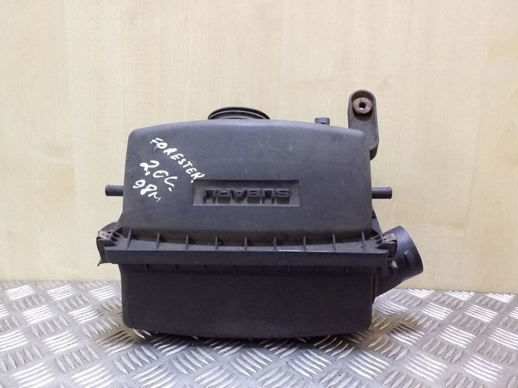 Air filter box