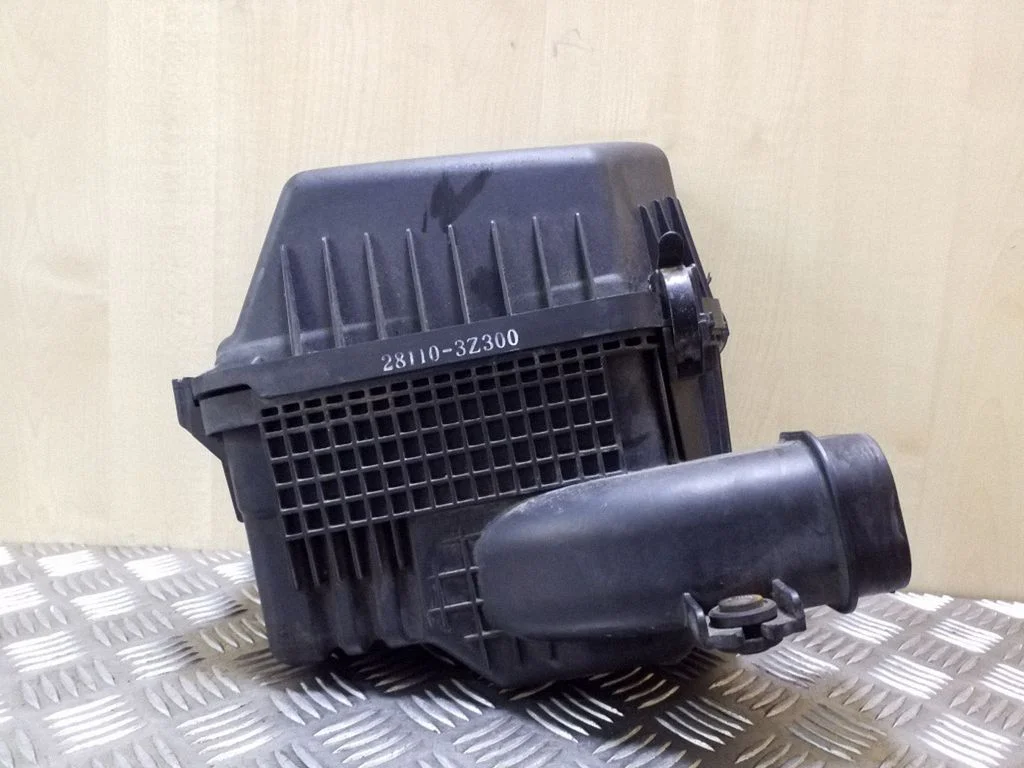 Air filter box 281103Z300