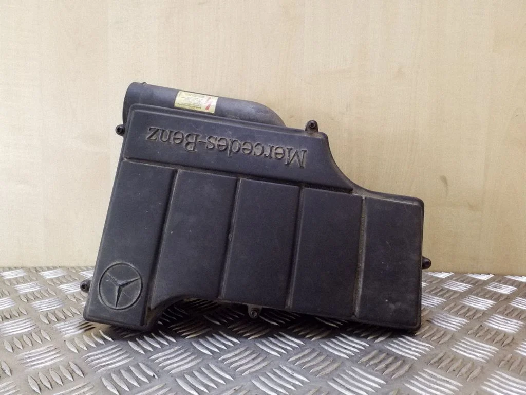 Air filter box A1660940001
