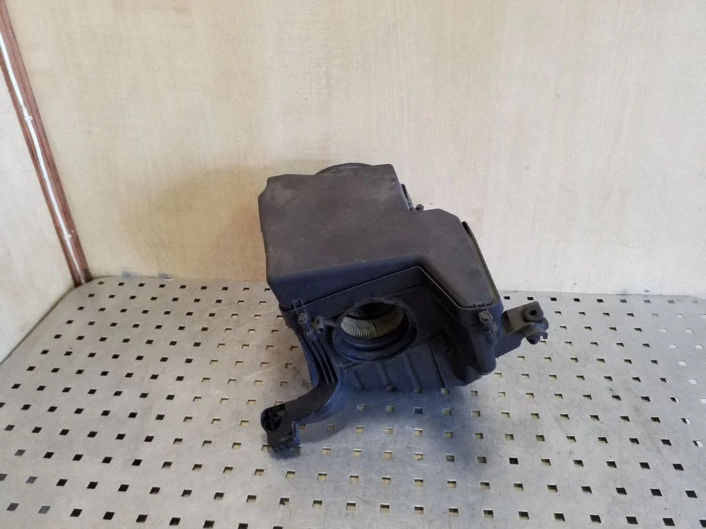 Obudowa filtra powietrza – Ford Focus (2010-2017)