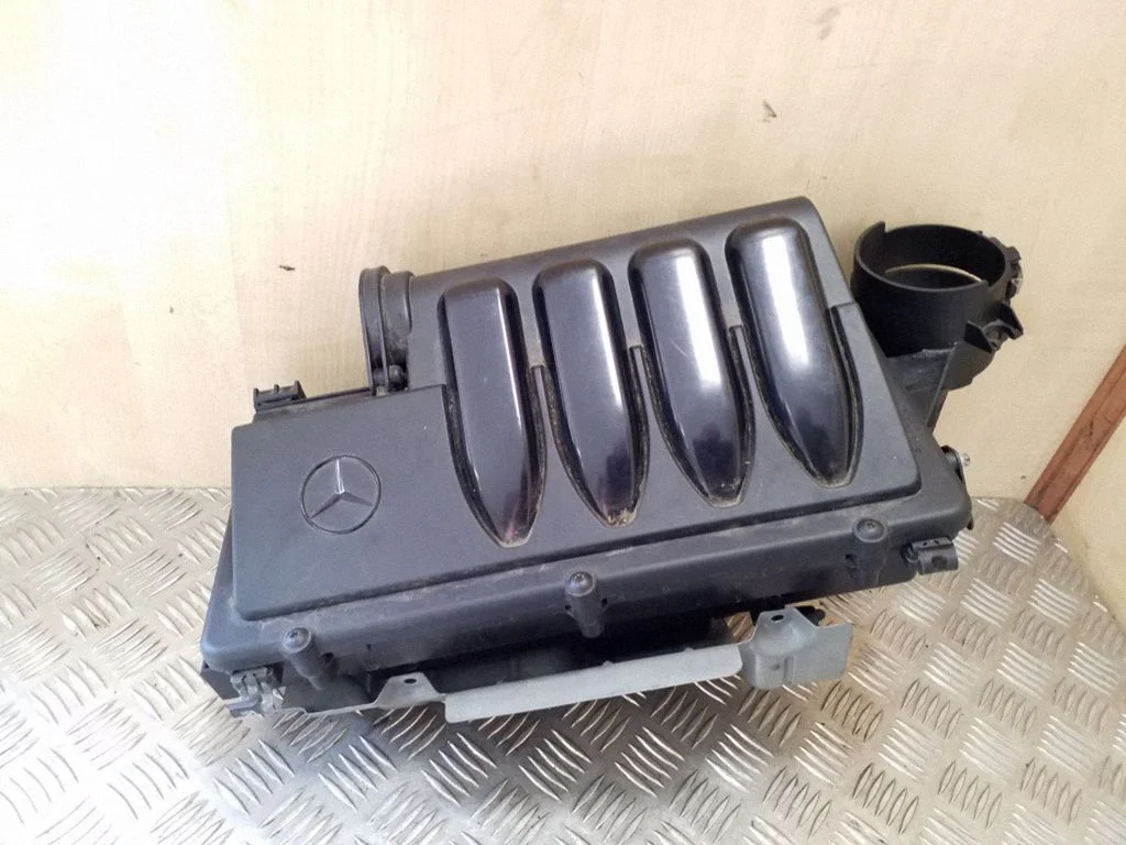 Õhufiltri korpus A6400900701