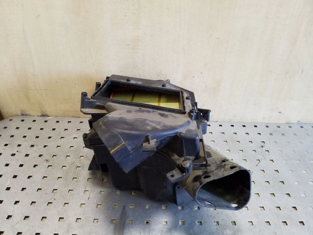 Air filter box 30636830