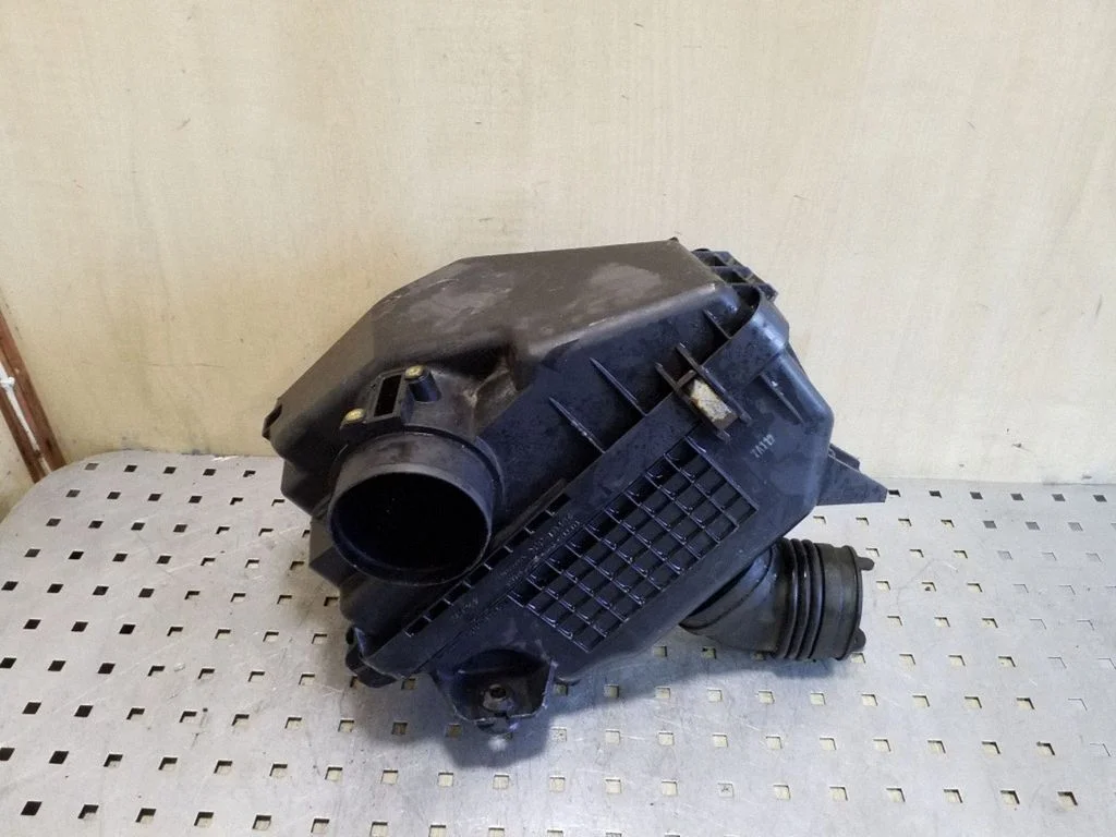 Air filter box