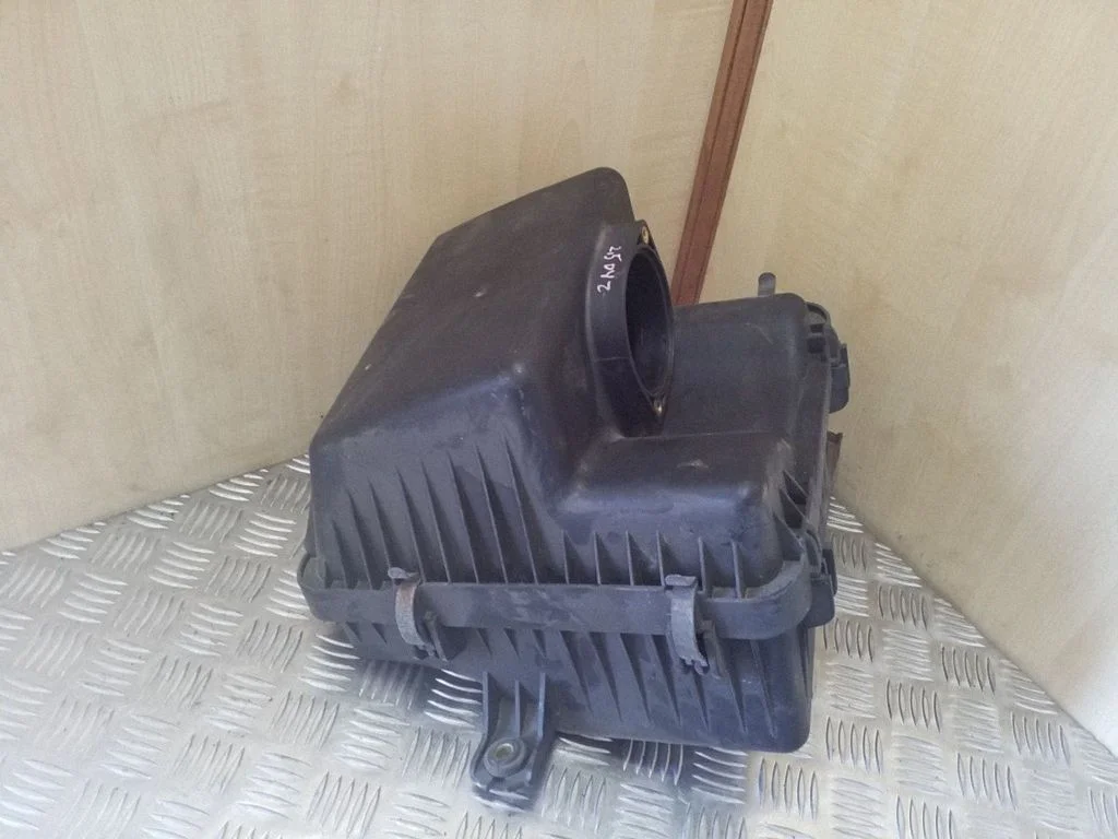 Air filter box 281103E200