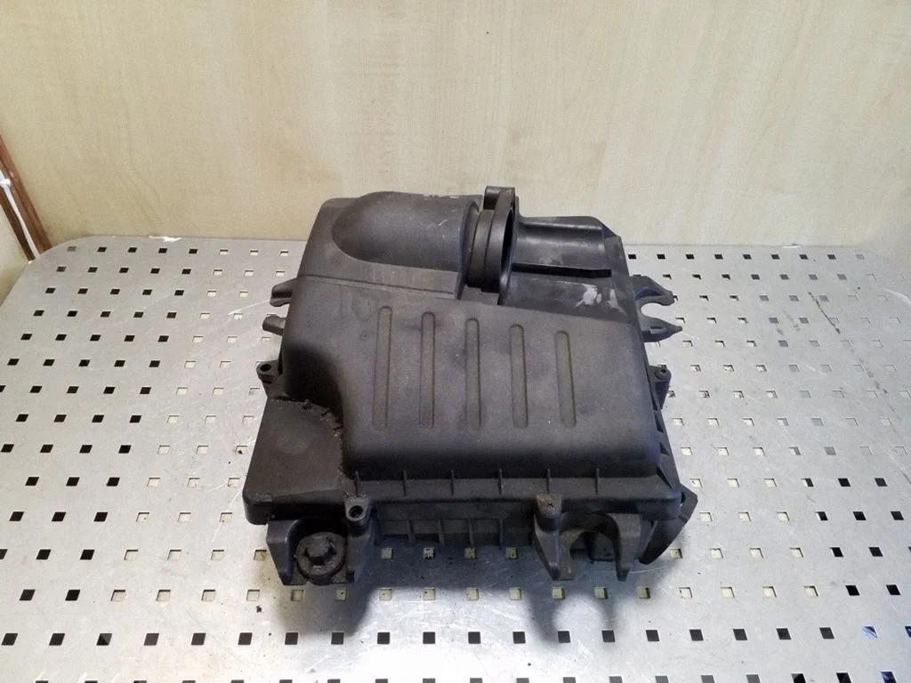 Air filter box 8200467321