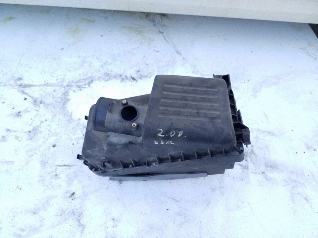 Air filter box