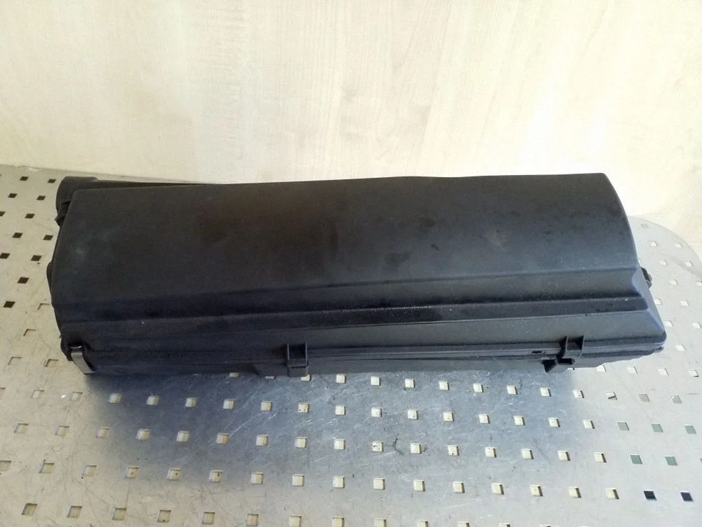 Air filter box A6460901001