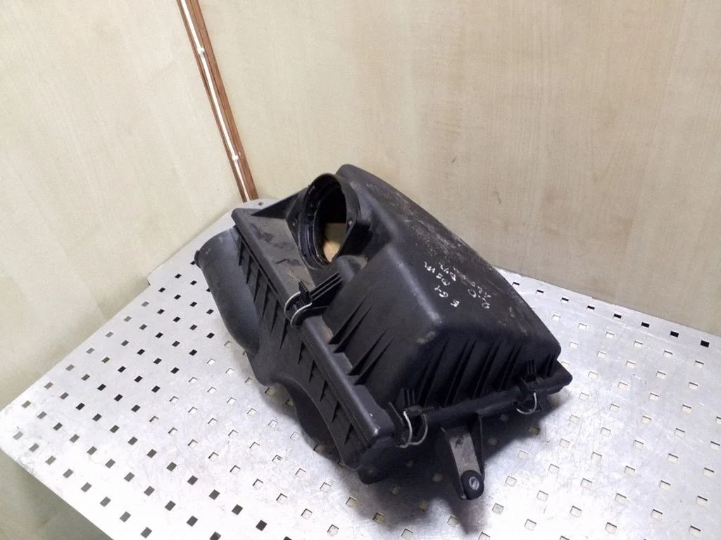 Air filter box 13717792416