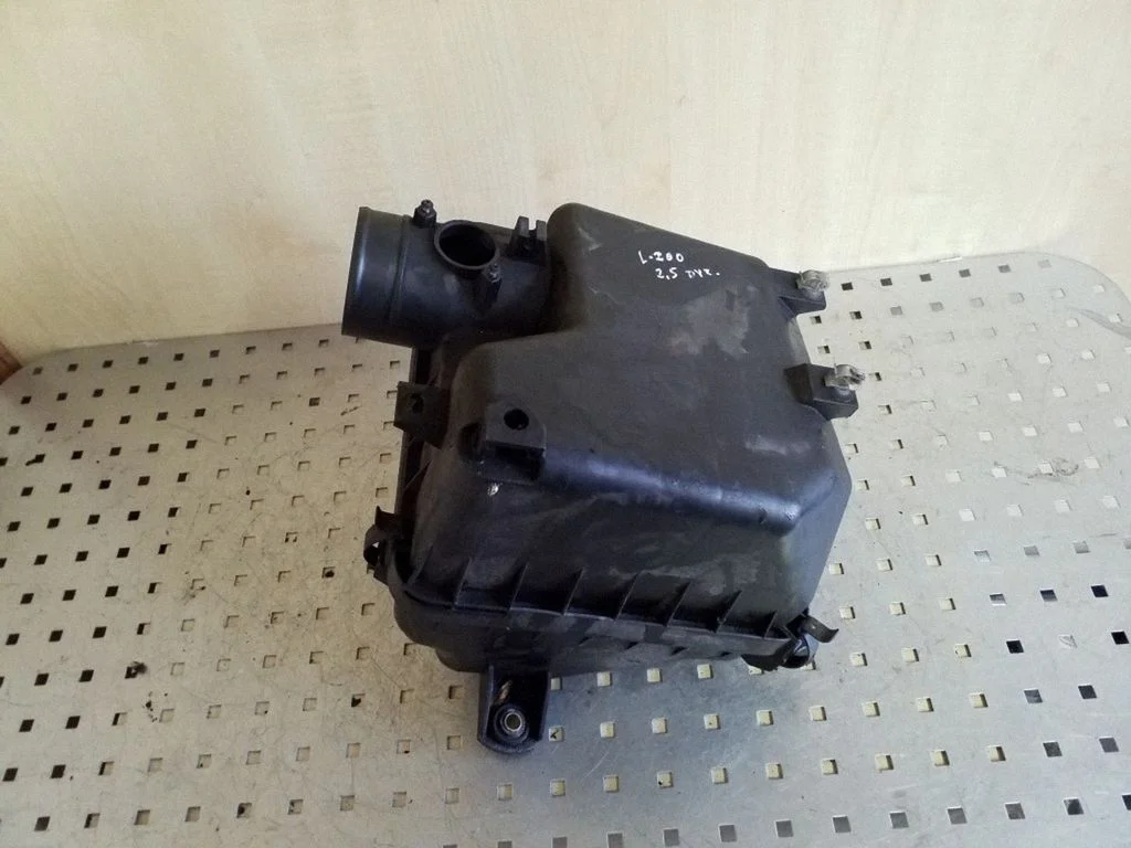 Õhufiltri korpus MN135016X