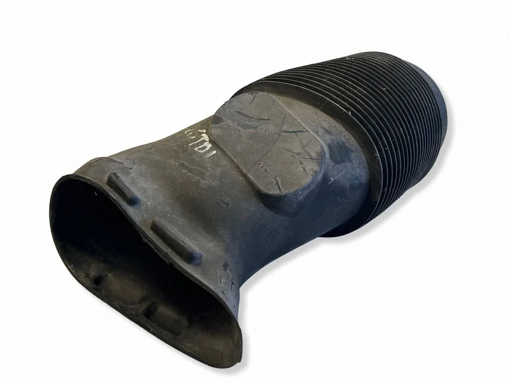 Air intake duct part 7H0129647B