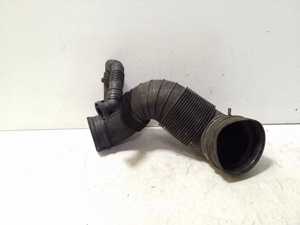 Air intake duct part 3C0129654P