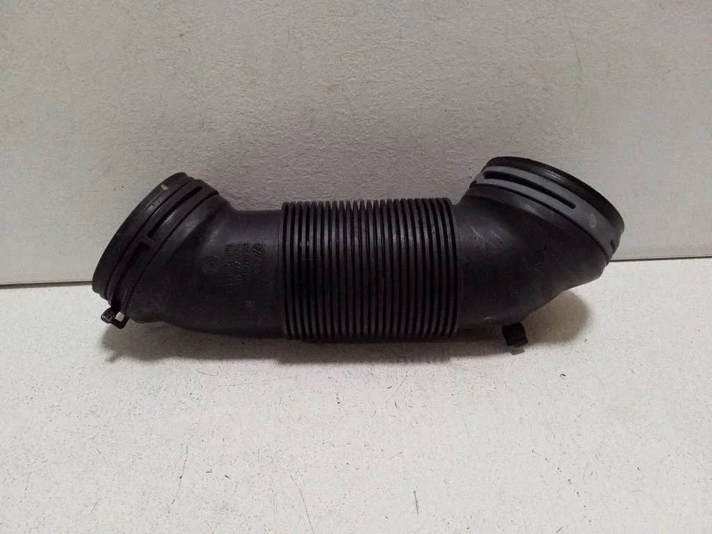 Air intake duct part 1K0129684L