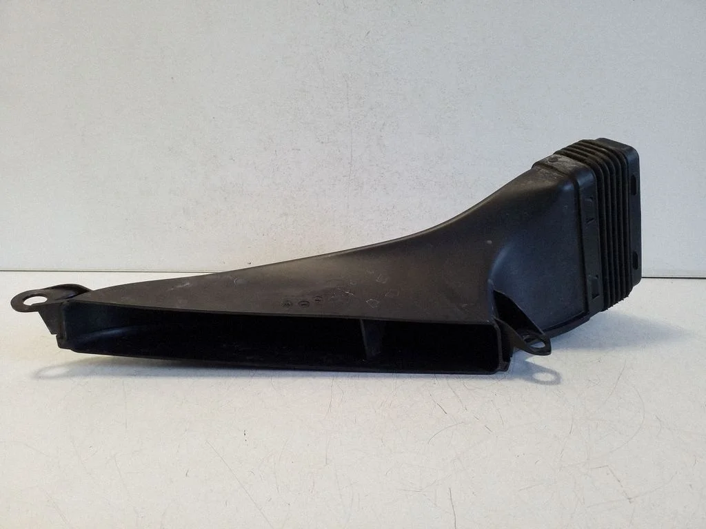 Air intake duct part 4K0129520C