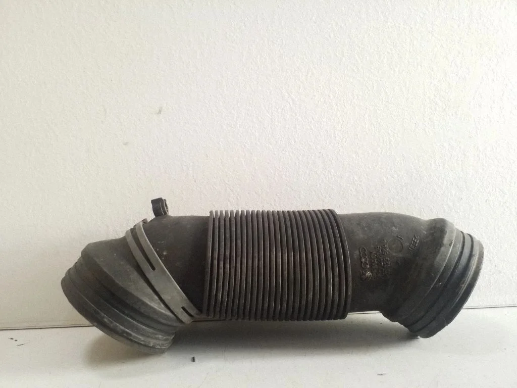 Õhuvõtukanali osa (-d) 1K0129684